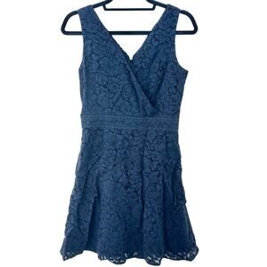 Loft sleeveless black lace ruffle v neck dress women’s size 4